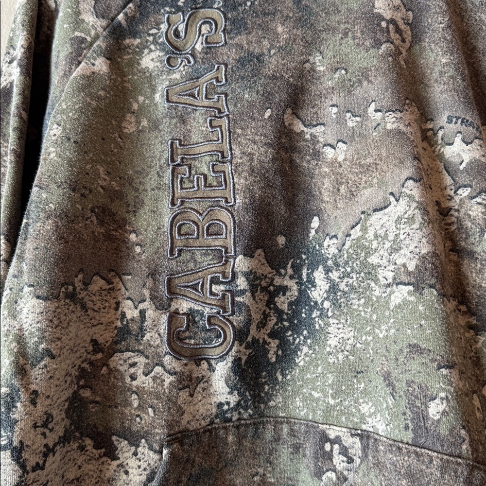 Cabela’s Camo Embroidered Logo Hoodie - Picture 3 of 12